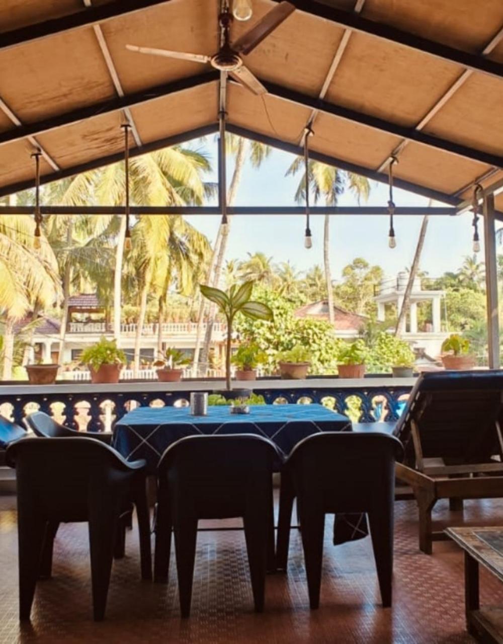 Curlies Blue House Villa Anjuna Exterior photo